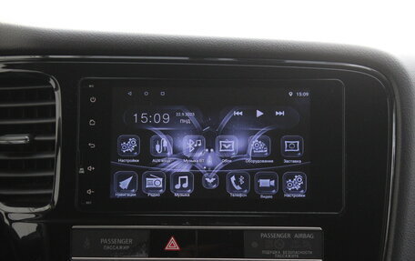 Mitsubishi Outlander III рестайлинг 3, 2019 год, 1 690 000 рублей, 20 фотография