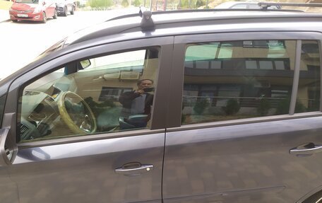 Opel Zafira B, 2006 год, 600 000 рублей, 11 фотография