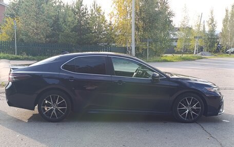 Toyota Camry, 2021 год, 2 399 000 рублей, 7 фотография