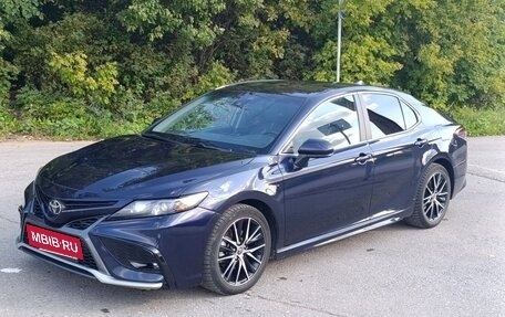 Toyota Camry, 2021 год, 2 399 000 рублей, 5 фотография