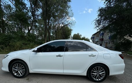 Toyota Camry, 2017 год, 1 820 000 рублей, 2 фотография