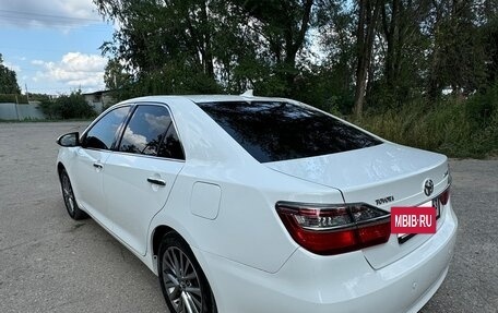Toyota Camry, 2017 год, 1 820 000 рублей, 3 фотография