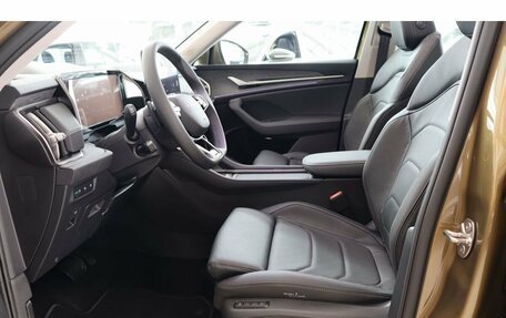 Skoda Kodiaq, 2025 год, 5 600 000 рублей, 10 фотография