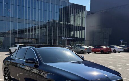 Mercedes-Benz E-Класс, 2019 год, 3 750 000 рублей, 3 фотография