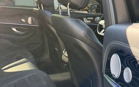 Mercedes-Benz E-Класс, 2019 год, 3 750 000 рублей, 8 фотография