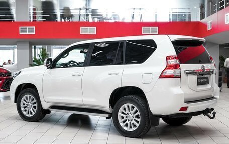Toyota Land Cruiser Prado 150 рестайлинг 2, 2015 год, 2 999 000 рублей, 4 фотография