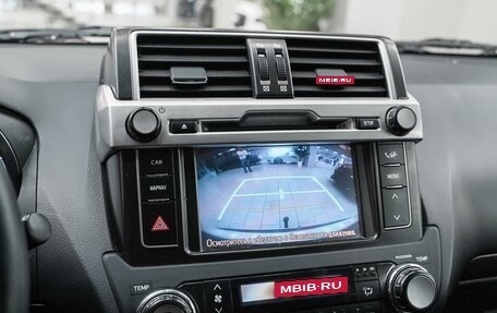 Toyota Land Cruiser Prado 150 рестайлинг 2, 2015 год, 2 999 000 рублей, 14 фотография