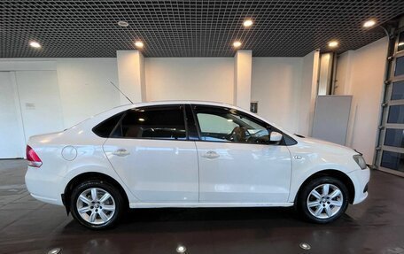 Volkswagen Polo VI (EU Market), 2011 год, 570 000 рублей, 2 фотография