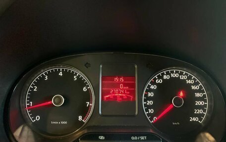 Volkswagen Polo VI (EU Market), 2011 год, 570 000 рублей, 11 фотография