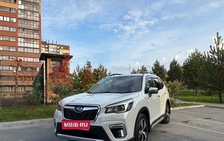 Subaru Forester, 2019 год, 2 690 000 рублей, 2 фотография