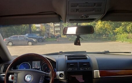 Volkswagen Touareg III, 2005 год, 750 000 рублей, 11 фотография
