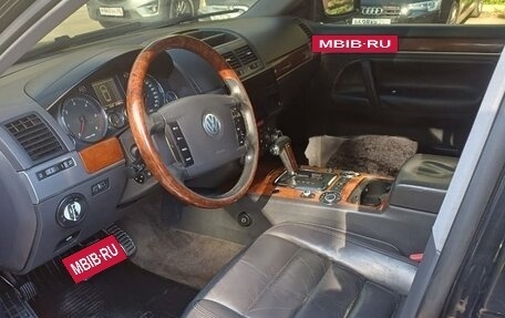 Volkswagen Touareg III, 2005 год, 750 000 рублей, 10 фотография