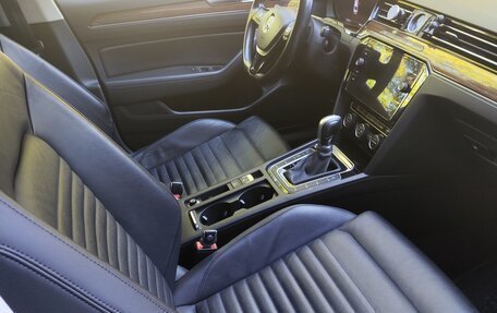 Volkswagen Passat B8 рестайлинг, 2019 год, 2 250 000 рублей, 9 фотография