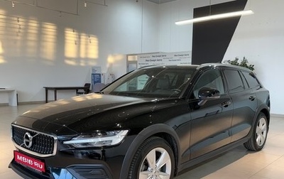 Volvo V60 Cross Country II, 2019 год, 3 159 000 рублей, 1 фотография