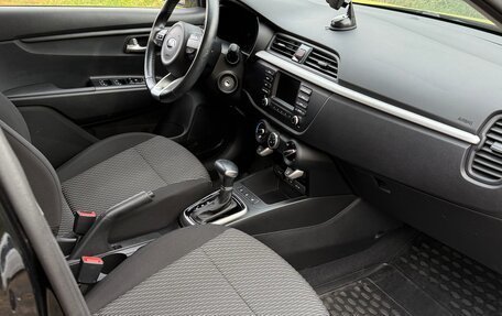 KIA Rio IV, 2017 год, 1 300 000 рублей, 20 фотография