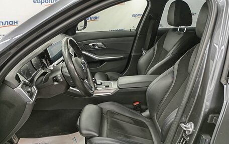 BMW 3 серия, 2021 год, 3 955 000 рублей, 12 фотография