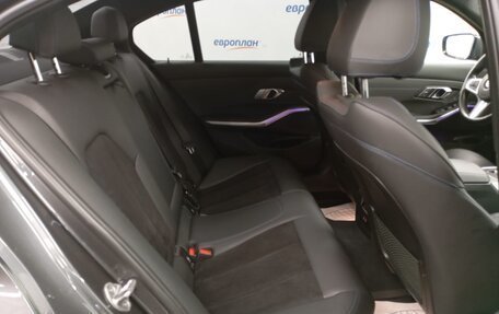 BMW 3 серия, 2021 год, 3 955 000 рублей, 15 фотография