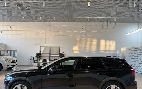 Volvo V60 Cross Country II, 2019 год, 3 159 000 рублей, 8 фотография