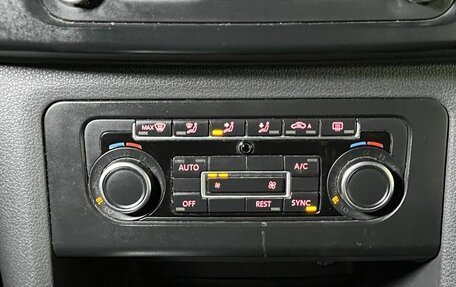 Volkswagen Amarok I рестайлинг, 2013 год, 1 390 000 рублей, 17 фотография