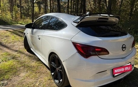 Opel Astra J, 2014 год, 900 000 рублей, 3 фотография
