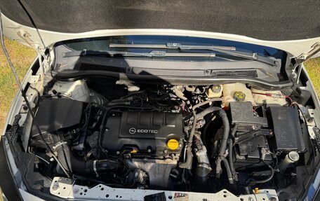 Opel Astra J, 2014 год, 900 000 рублей, 9 фотография