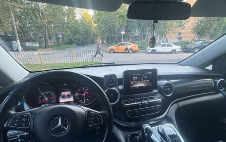 Mercedes-Benz V-Класс, 2019 год, 3 800 000 рублей, 5 фотография