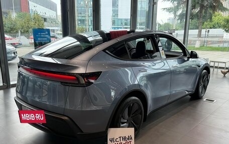 Tesla Model Y I, 2025 год, 4 900 000 рублей, 8 фотография