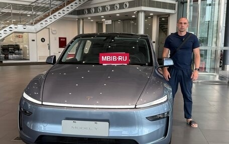 Tesla Model Y I, 2025 год, 4 900 000 рублей, 4 фотография