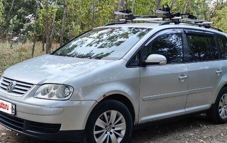 Volkswagen Touran III, 2003 год, 600 000 рублей, 10 фотография