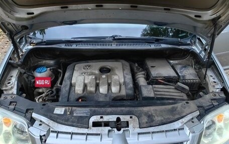 Volkswagen Touran III, 2003 год, 600 000 рублей, 23 фотография