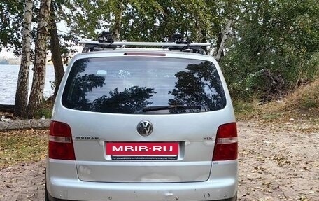 Volkswagen Touran III, 2003 год, 600 000 рублей, 13 фотография