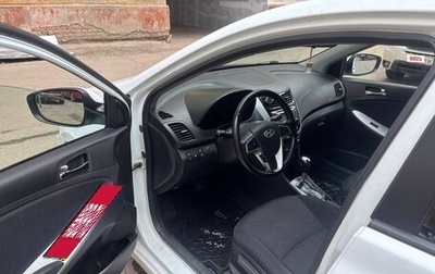 Hyundai Solaris II рестайлинг, 2011 год, 690 000 рублей, 1 фотография