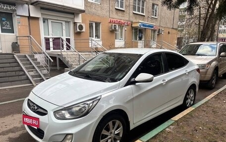 Hyundai Solaris II рестайлинг, 2011 год, 690 000 рублей, 8 фотография