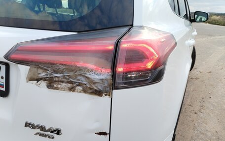 Toyota RAV4, 2015 год, 1 800 000 рублей, 9 фотография