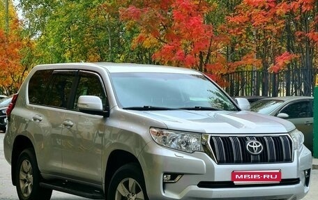 Toyota Land Cruiser Prado 150 рестайлинг 2, 2018 год, 5 300 000 рублей, 1 фотография
