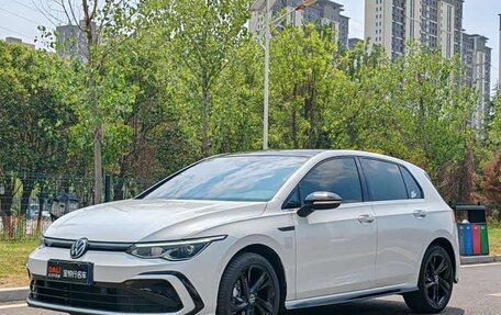 Volkswagen Golf VIII, 2022 год, 2 020 000 рублей, 1 фотография