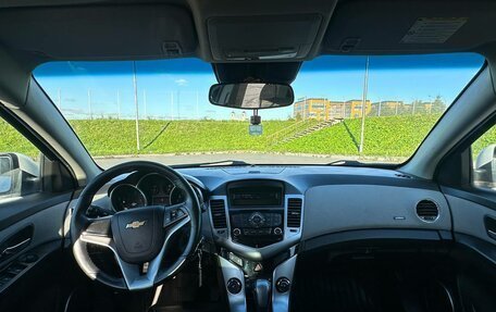 Chevrolet Cruze II, 2011 год, 570 000 рублей, 8 фотография