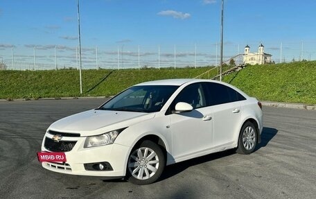 Chevrolet Cruze II, 2011 год, 570 000 рублей, 3 фотография