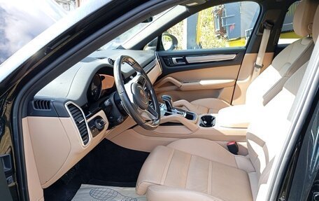 Porsche Cayenne III, 2023 год, 14 355 000 рублей, 10 фотография