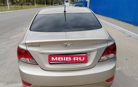 Hyundai Solaris II рестайлинг, 2011 год, 630 000 рублей, 5 фотография