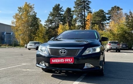 Toyota Camry, 2012 год, 2 200 000 рублей, 5 фотография