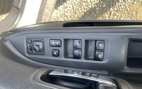 Mitsubishi Outlander III рестайлинг 3, 2015 год, 2 100 000 рублей, 14 фотография