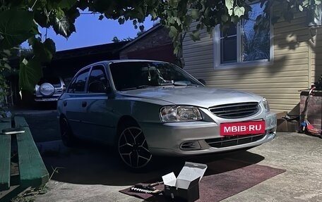 Hyundai Accent II, 2004 год, 600 000 рублей, 4 фотография