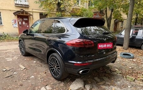 Porsche Cayenne III, 2015 год, 3 490 000 рублей, 4 фотография