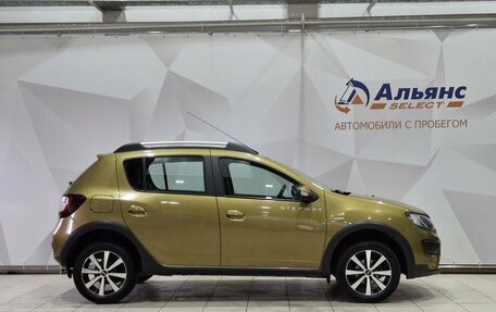 Renault Sandero II рестайлинг, 2017 год, 1 080 000 рублей, 2 фотография