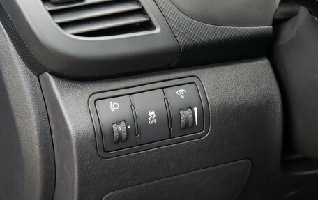 Hyundai Solaris II рестайлинг, 2012 год, 595 000 рублей, 15 фотография
