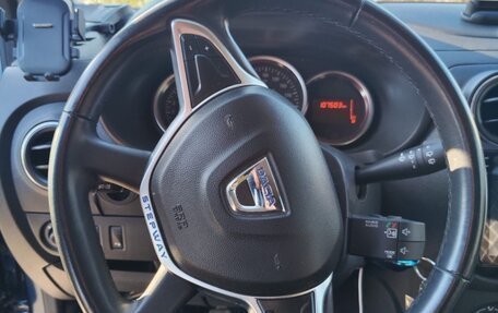 Dacia Lodgy, 2018 год, 1 700 000 рублей, 4 фотография