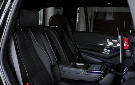 Mercedes-Benz GLS, 2025 год, 20 000 000 рублей, 13 фотография