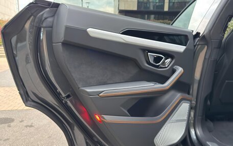 Lamborghini Urus I, 2019 год, 19 800 000 рублей, 38 фотография