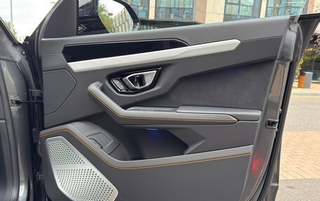 Lamborghini Urus I, 2019 год, 19 800 000 рублей, 28 фотография